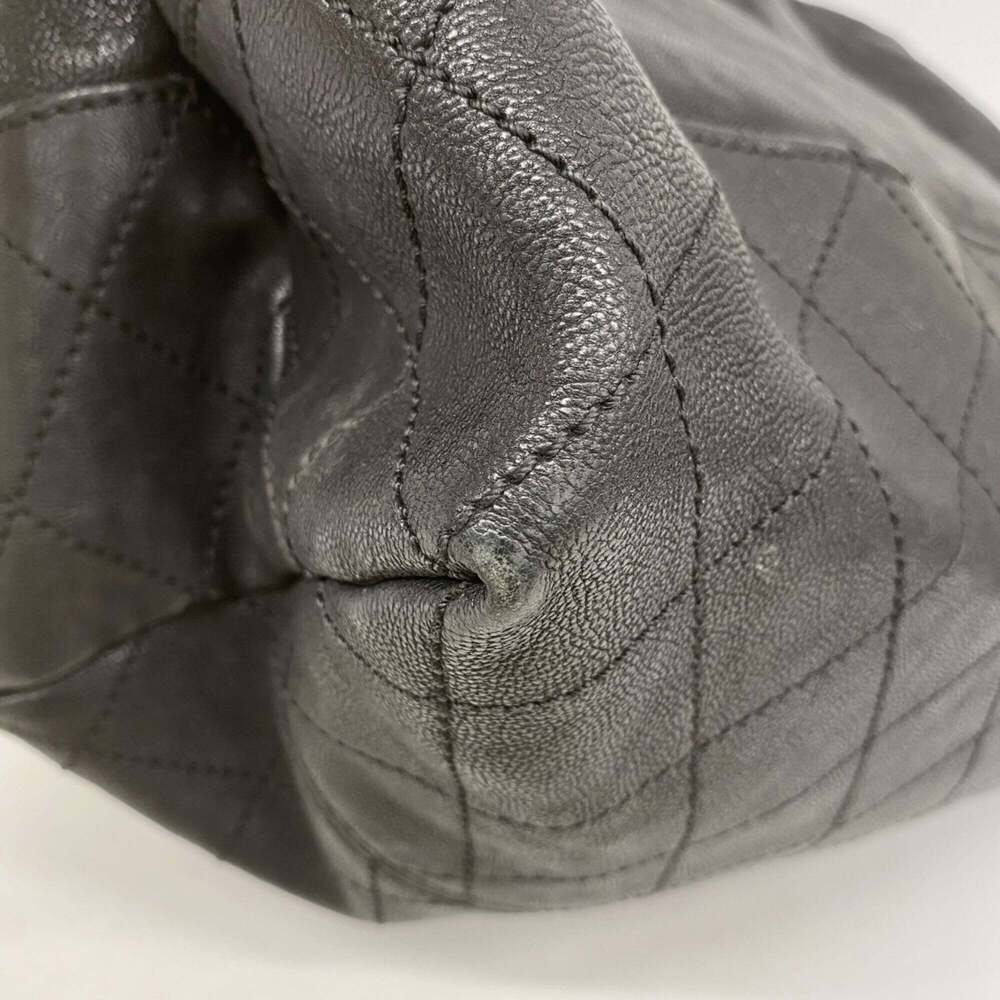 CHANEL Black Leather Tote Bag - Picture 7 of 11